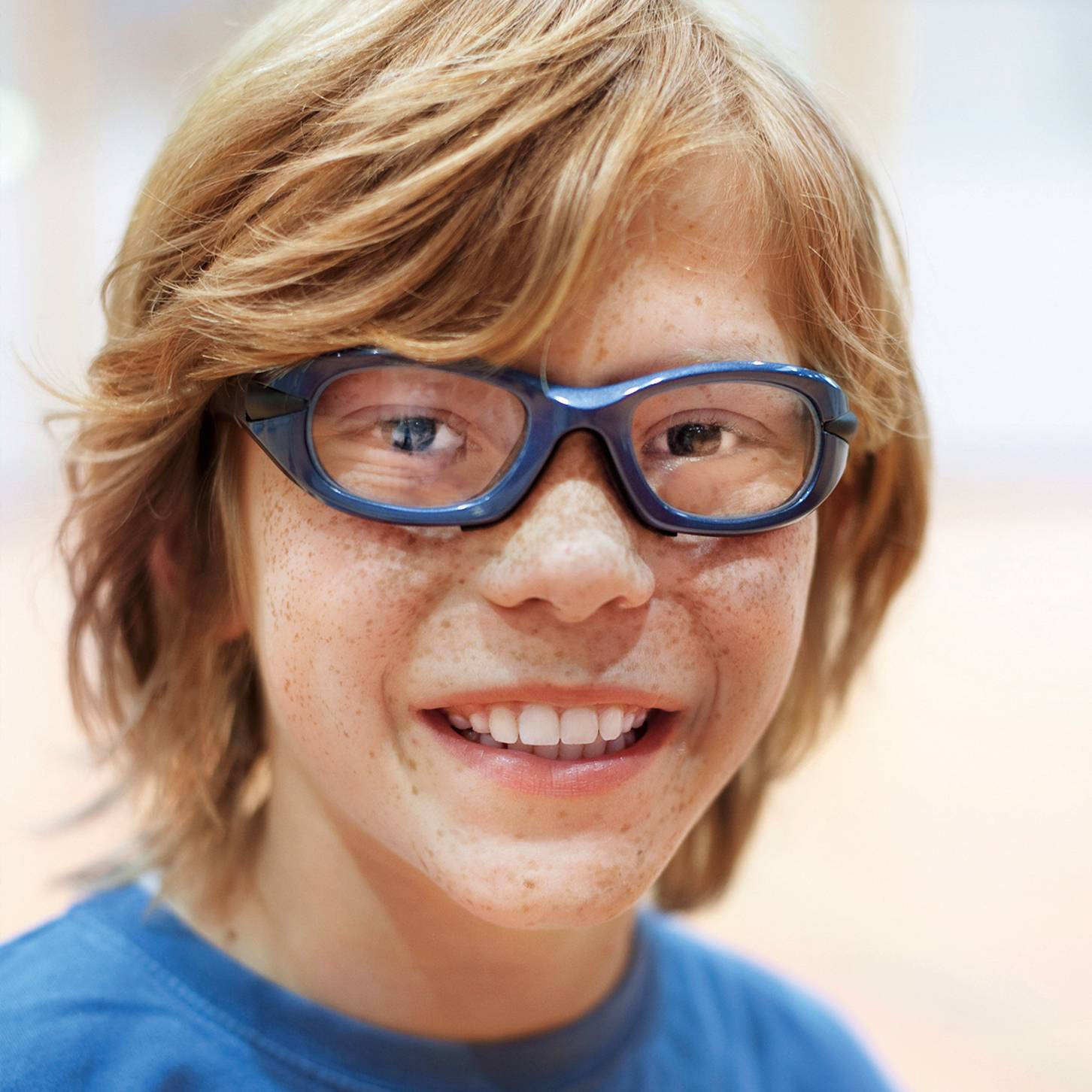 Eyeguard Rosso Con Aste