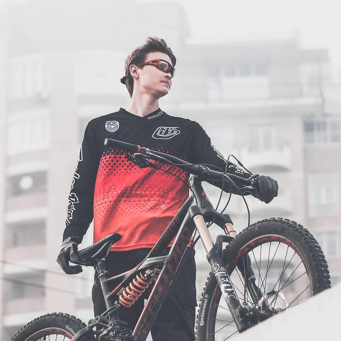 Eyeguard Nero Con Aste